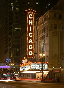 220px-Chicago_Theatre_2