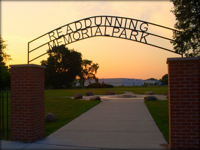 Famous: Then Died and Buried&nbsp;Alone!