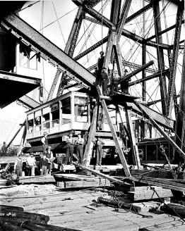 Chicago History in Pictures 1895